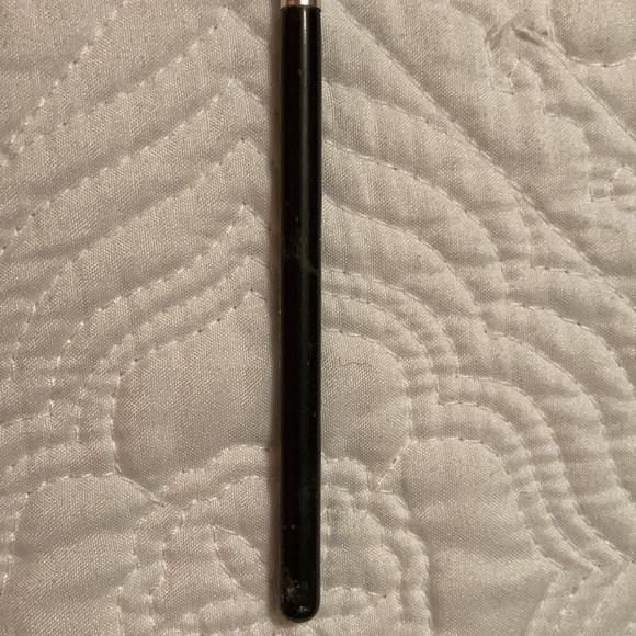 BARE ESCENTUALS EYELINER BRUSH - Picture 5 of 5